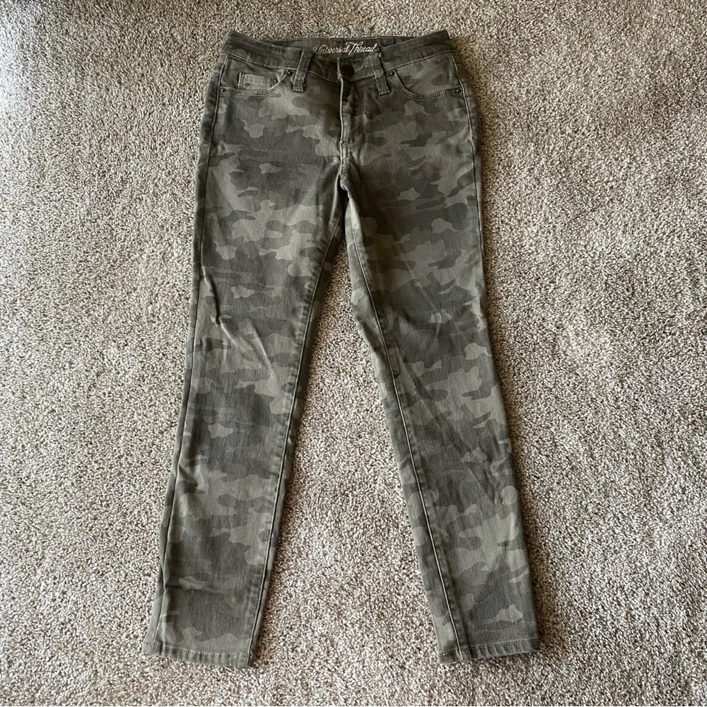 Universal Thread Camo Print High Rise Skinny Crop Jeans